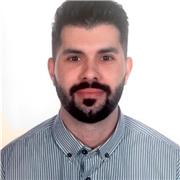 Actualmente estoy terminando el MAES, por lo que puedo dar clase a estudiantes de ESO o bachiller